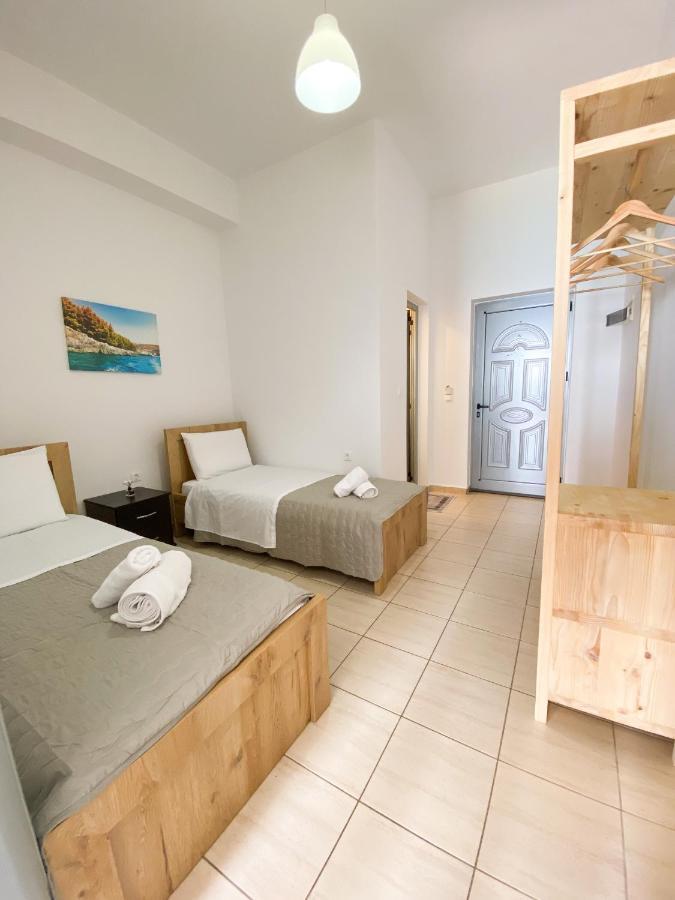 Acta'S Rooms Himarë Eksteriør billede
